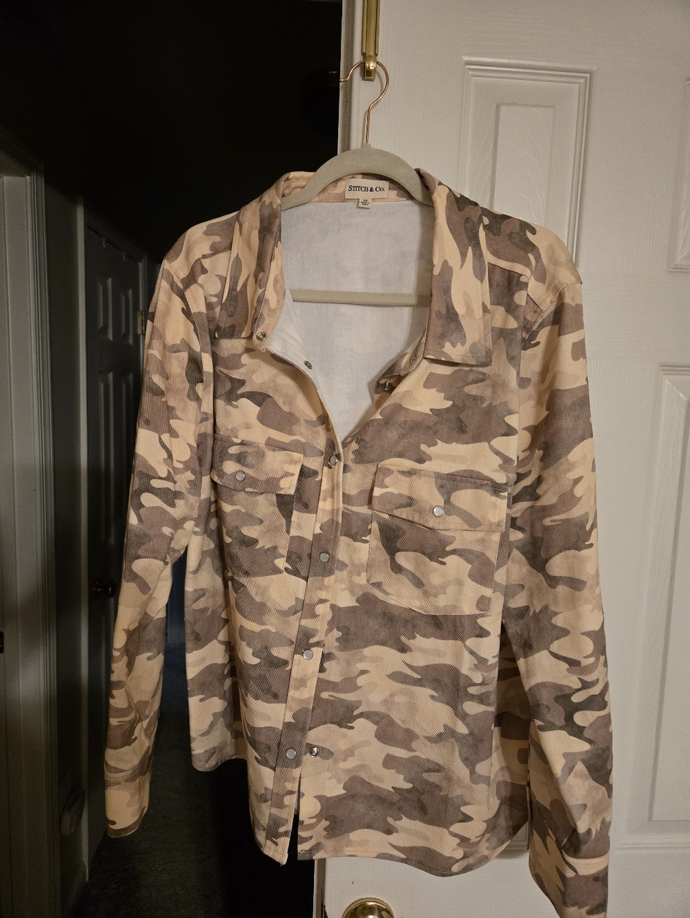 Dusty Roads Camo Snap Up Shirt  - Peach - WORN ONCE